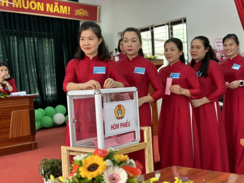 ĐẠI HỘI CÔNG ĐOÀN CƠ SỞ TRƯỜNG MẦM NON CỔ LOA NHIỆM KỲ 2023-2028