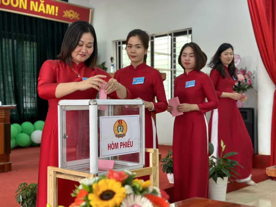 ĐẠI HỘI CÔNG ĐOÀN CƠ SỞ TRƯỜNG MẦM NON CỔ LOA NHIỆM KỲ 2023-2028