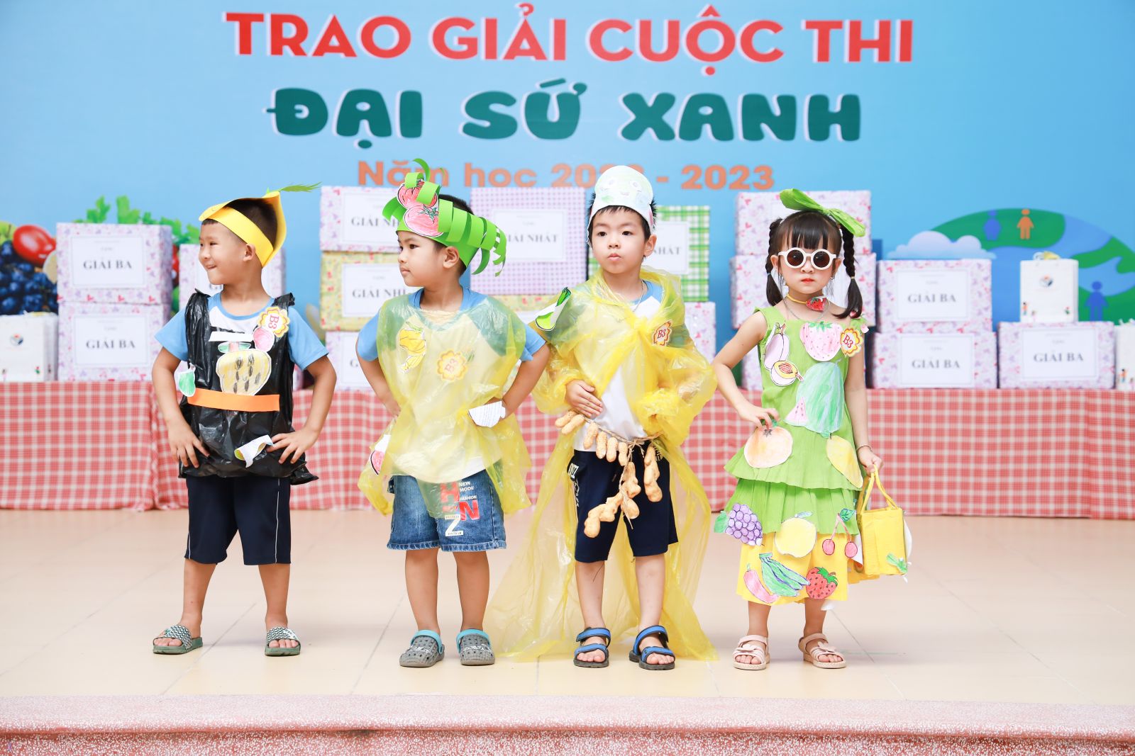 FESTIVAL TRÁI CÂY - TRAO GIẢI CUỘC THI " ĐẠI SỨ XANH" Năm học 2022 - 2023