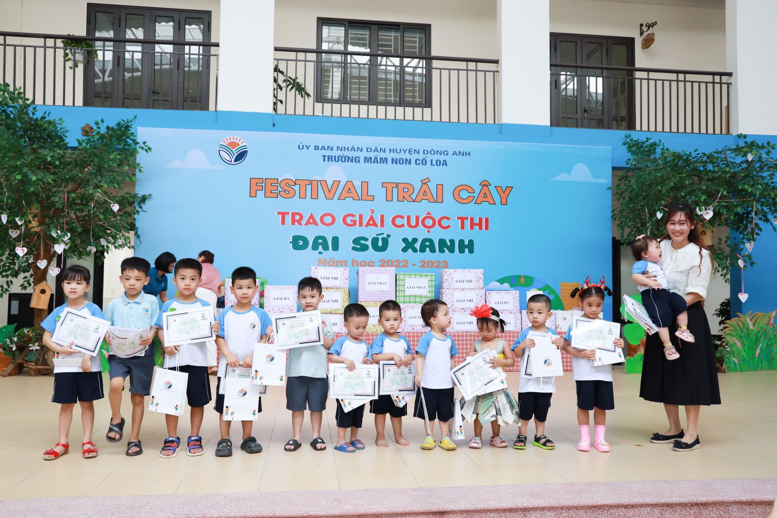 FESTIVAL TRÁI CÂY - TRAO GIẢI CUỘC THI " ĐẠI SỨ XANH" Năm học 2022 - 2023