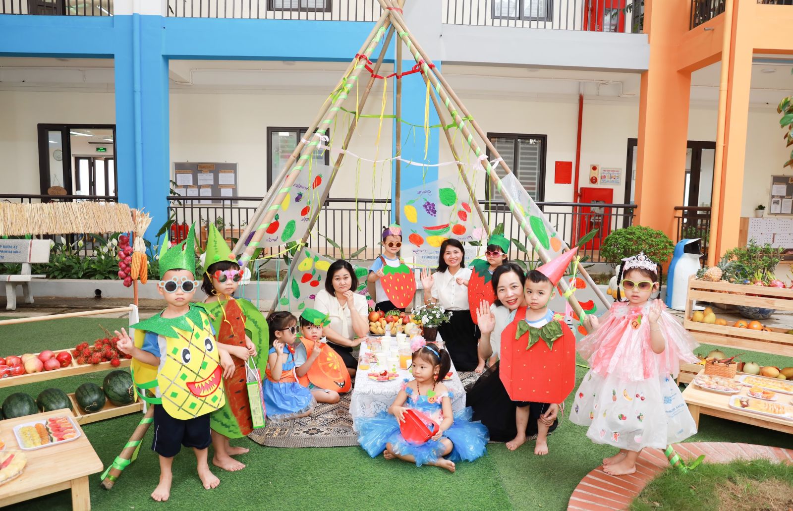 FESTIVAL TRÁI CÂY - TRAO GIẢI CUỘC THI " ĐẠI SỨ XANH" Năm học 2022 - 2023