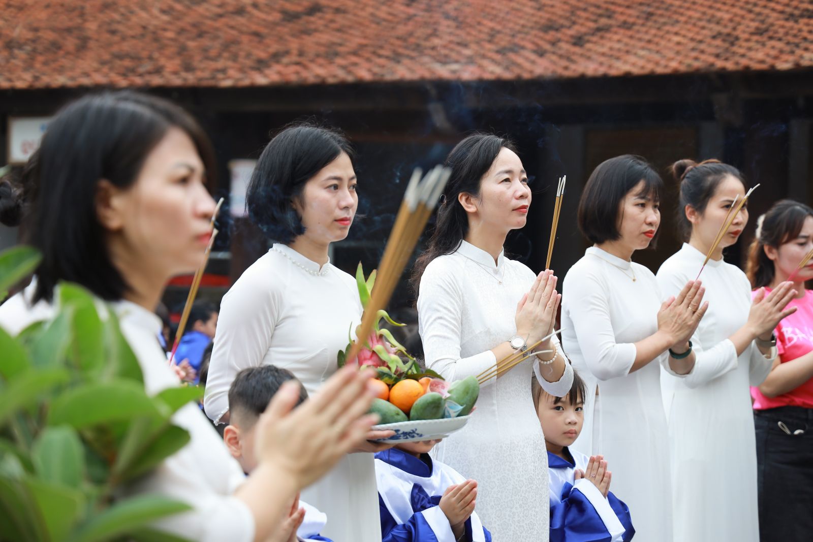LẾ DÂNG HƯƠNG TẠI KHU DI TÍCH LỊCH SỬ ĐỀN CỔ LOA CỦA CÁC CON HỌC SINH KHỐI MẪU GIÁO LỚN - TRƯỜNG MẦM NON CỔ LOA