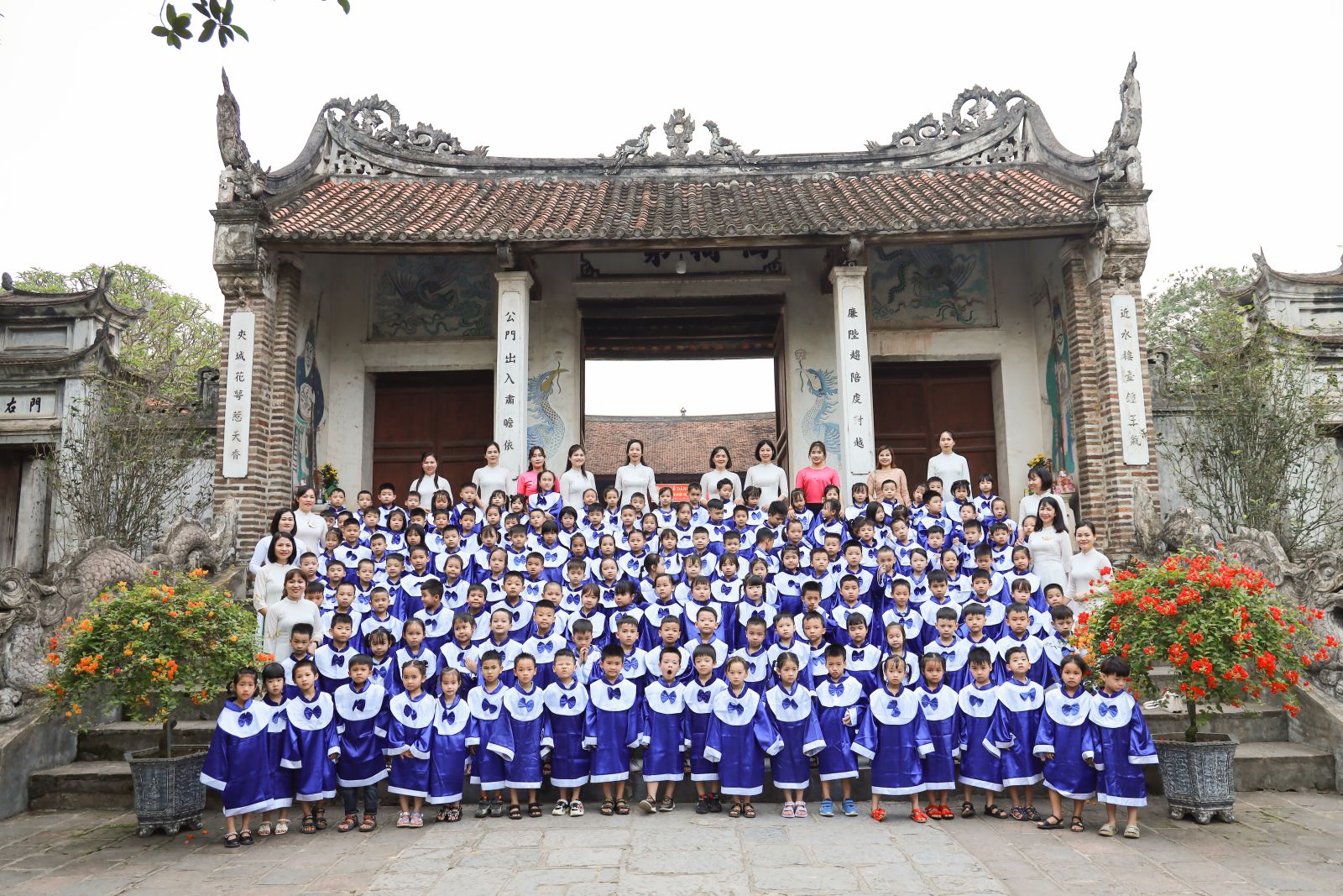LẾ DÂNG HƯƠNG TẠI KHU DI TÍCH LỊCH SỬ ĐỀN CỔ LOA CỦA CÁC CON HỌC SINH KHỐI MẪU GIÁO LỚN - TRƯỜNG MẦM NON CỔ LOA