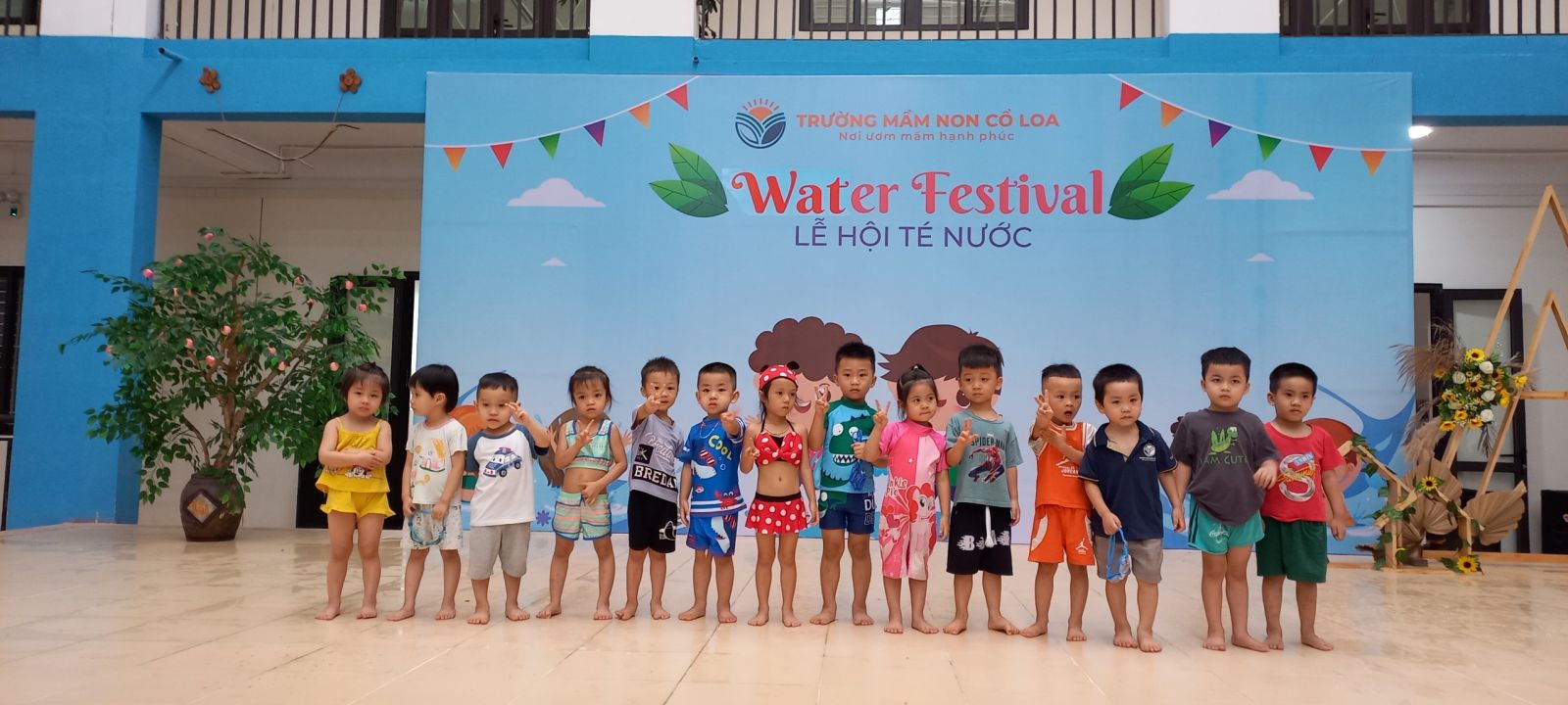 MÙA HÈ SÔI ĐỘNG VỚI "LỄ HỘI TÉ NƯỚC " CỦA CÁC BẠN NHỎ TRƯỜNG MẦM NON CỔ LOA