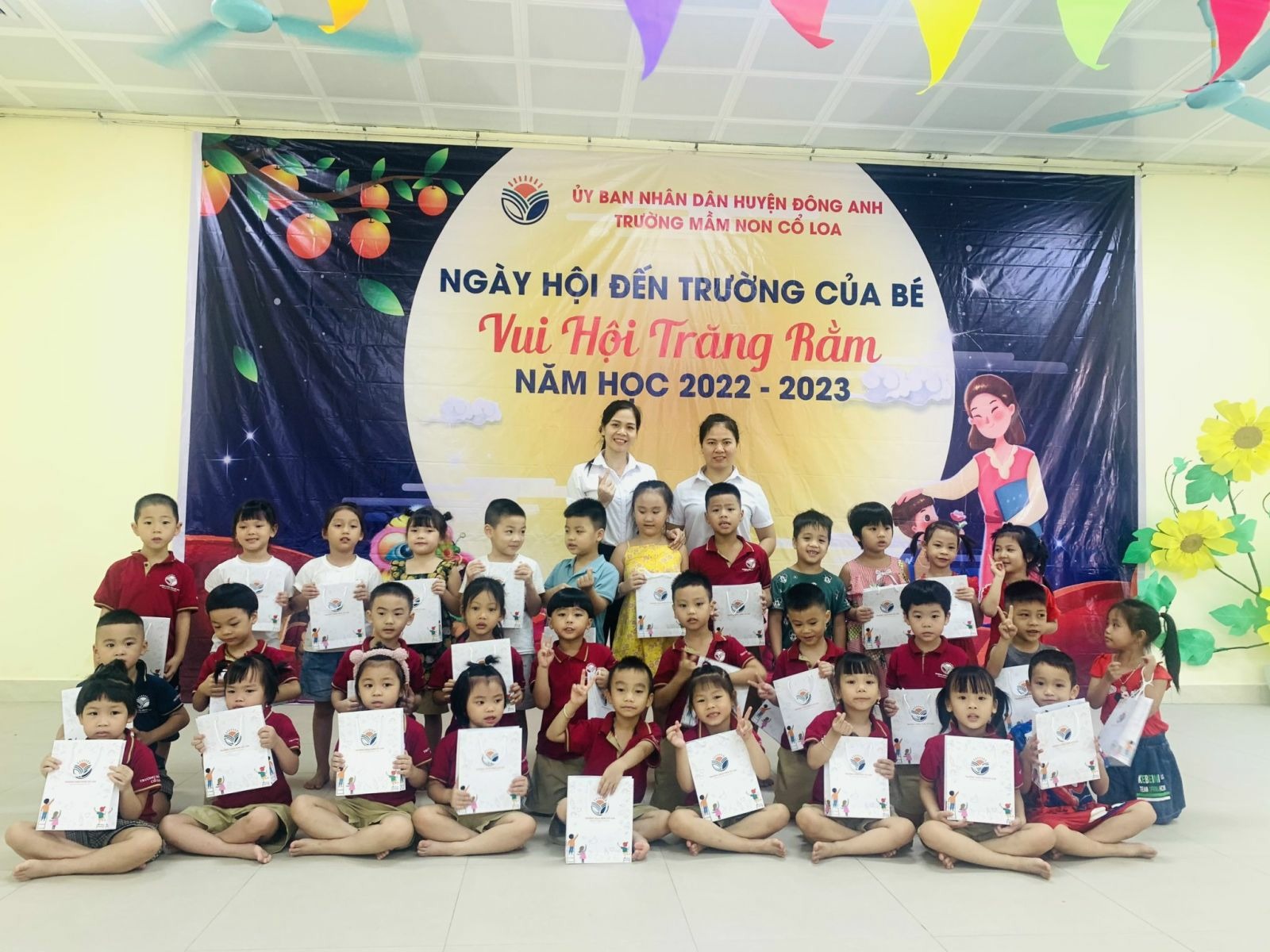 CÔ VÀ TRÒ TRƯỜNG MẦM NON CỔ LOA TƯNG BỪNG CHÀO ĐÓN NĂM HỌC MỚI 2022-2023.