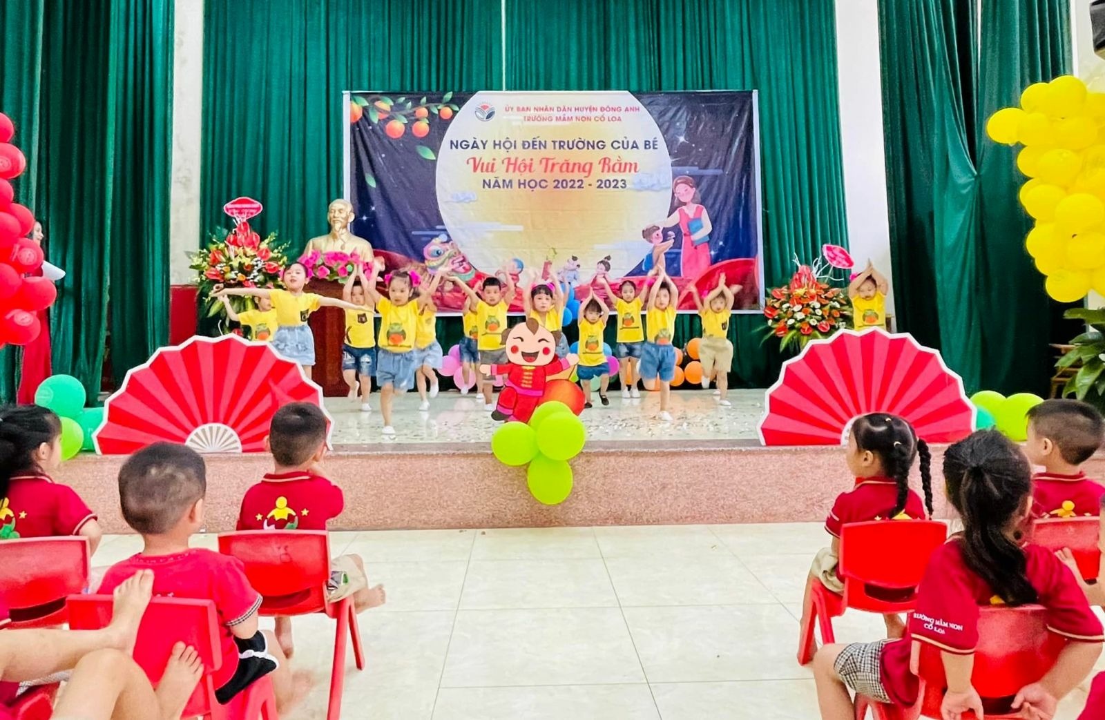CÔ VÀ TRÒ TRƯỜNG MẦM NON CỔ LOA TƯNG BỪNG CHÀO ĐÓN NĂM HỌC MỚI 2022-2023.