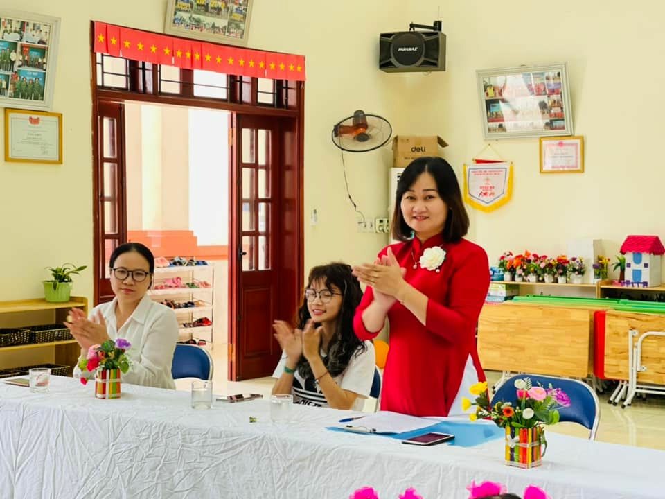 CÔ VÀ TRÒ TRƯỜNG MẦM NON CỔ LOA TƯNG BỪNG CHÀO ĐÓN NĂM HỌC MỚI 2022-2023.