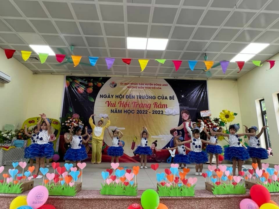 CÔ VÀ TRÒ TRƯỜNG MẦM NON CỔ LOA TƯNG BỪNG CHÀO ĐÓN NĂM HỌC MỚI 2022-2023.
