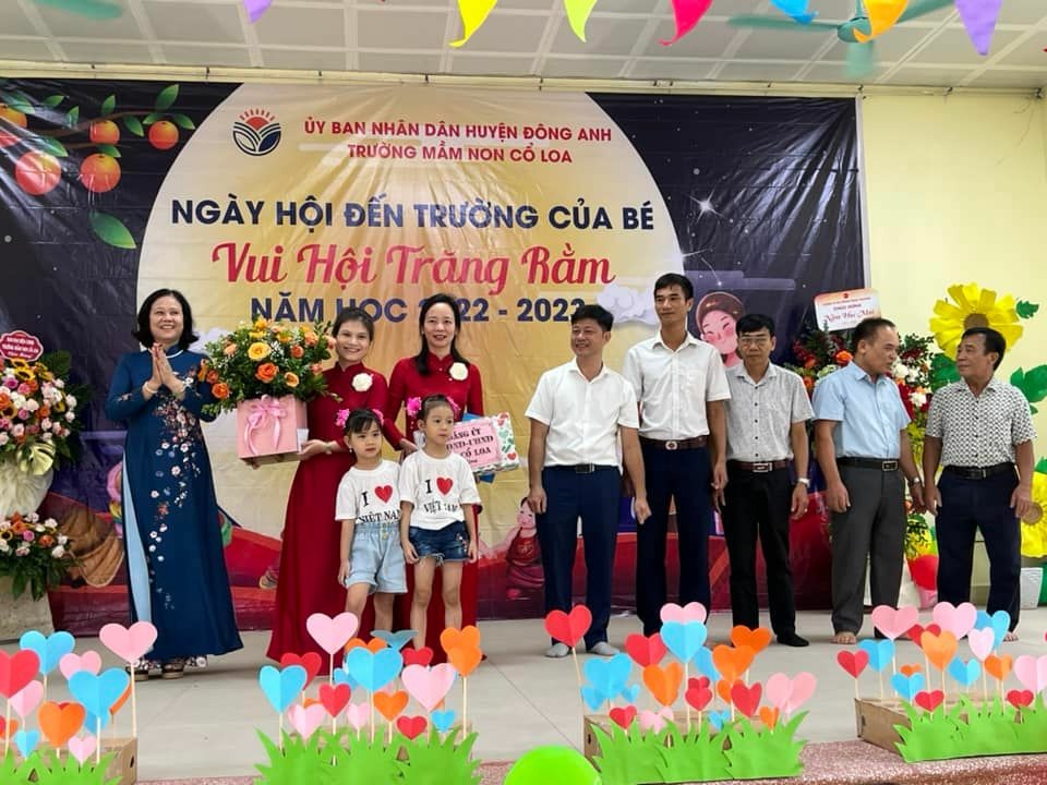 CÔ VÀ TRÒ TRƯỜNG MẦM NON CỔ LOA TƯNG BỪNG CHÀO ĐÓN NĂM HỌC MỚI 2022-2023.