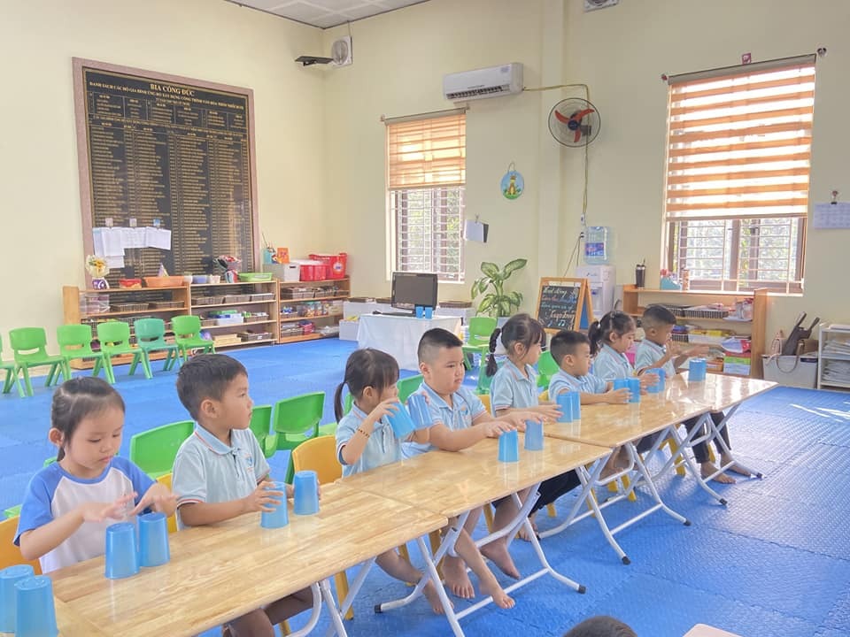 Trường mầm non Cổ Loa thi đua lập thành tích chào mừng 40 năm ngày nhà giáo Việt Nam (20/11/1982 - 20/11/2022).