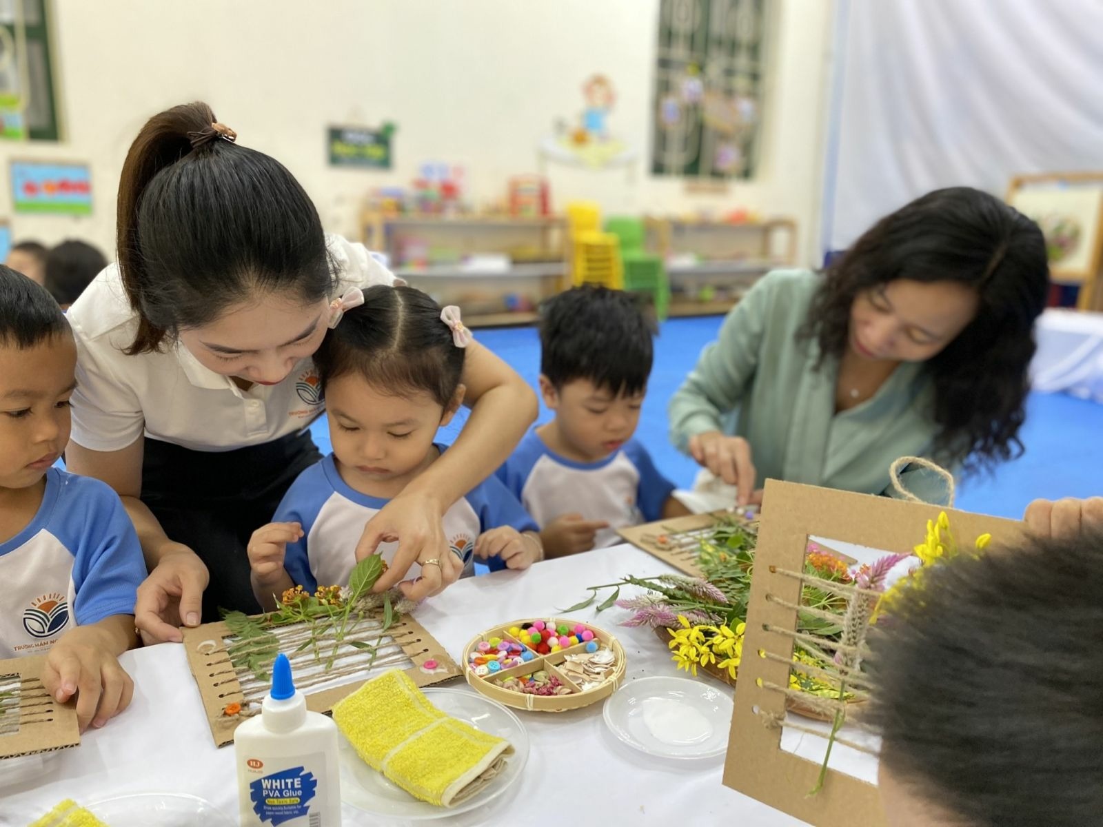 Trường mầm non Cổ Loa thi đua lập thành tích chào mừng 40 năm ngày nhà giáo Việt Nam (20/11/1982 - 20/11/2022).