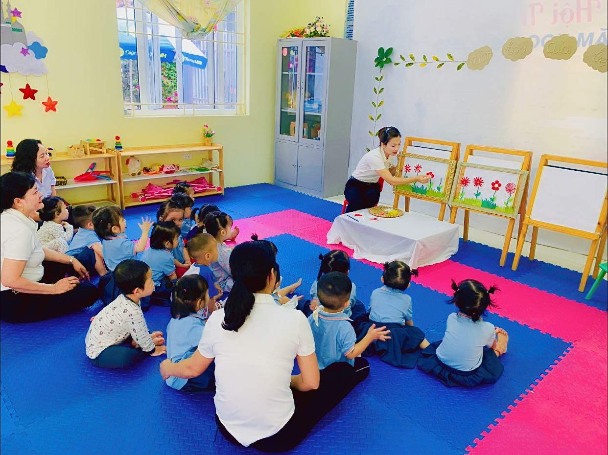 Trường mầm non Cổ Loa thi đua lập thành tích chào mừng 40 năm ngày nhà giáo Việt Nam (20/11/1982 - 20/11/2022).