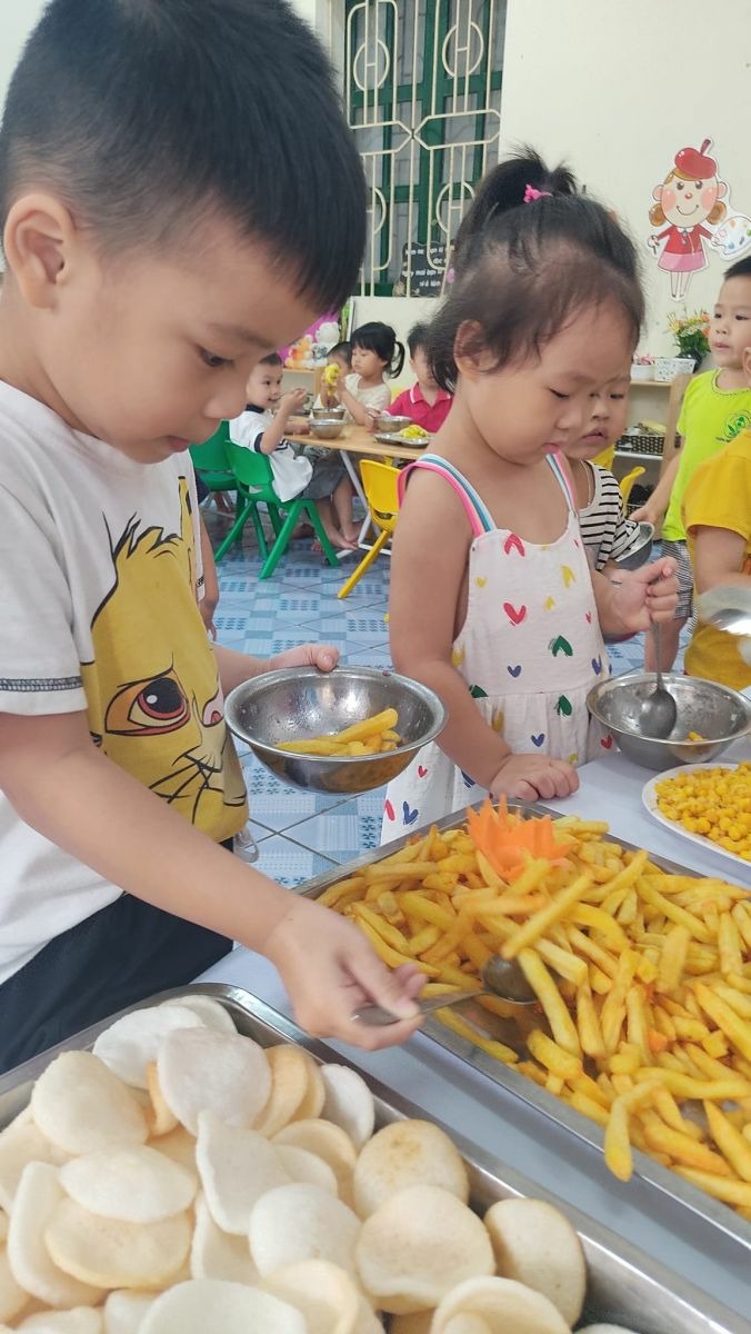 TRƯỜNG MẦM NON CỔ LOA TỔ CHỨC TIỆC BUFFET CHÀO ĐÓN NĂM HỌC MỚI 2022 – 2023!