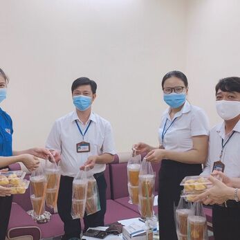 TIẾP SỨC MÙA DỊCH