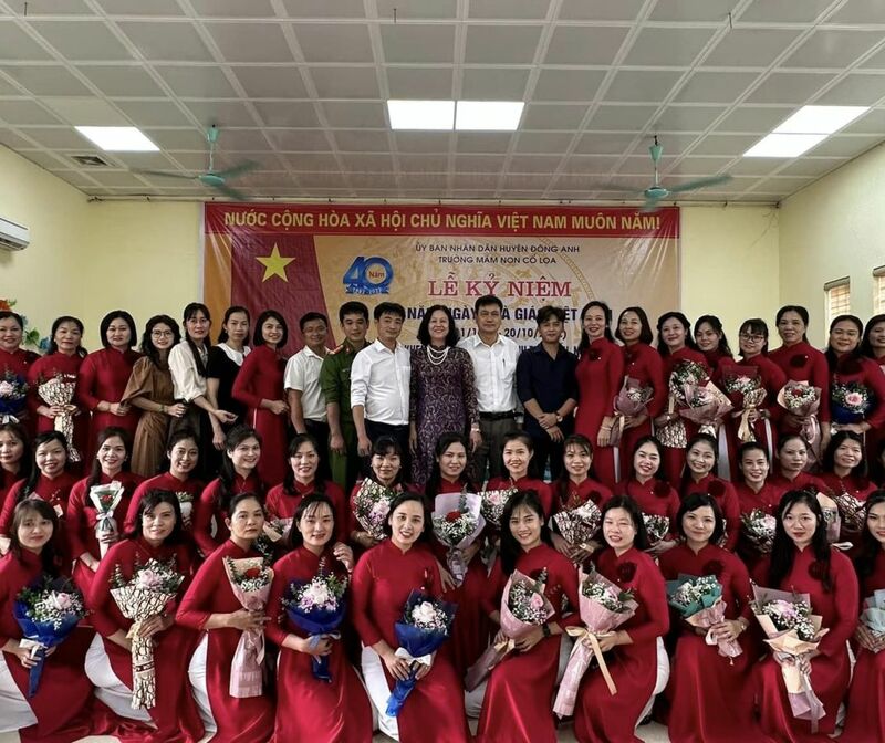 TRƯỜNG MẦM NON CỔ LOA LONG TRỌNG TỔ CHỨC: "LỄ KỶ NIỆM 40 NĂM NGÀY NHÀ GIÁO VIỆT NAM (20/11/1982 - 20/11/2022) TUYÊN DƯƠNG KHEN THƯỞNG CÁC ĐIỂN HÌNH TIÊN TIẾN, NHÀ GIÁO TIÊU BIỂU NĂM HỌC 2021 - 2022