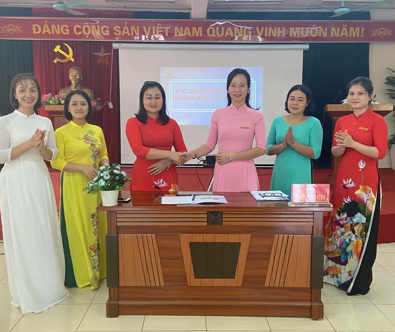 HỘI NGHỊ VIÊN CHỨC TRƯỜNG MẦM NON CỔ LOA NĂM HỌC : 2021-2022