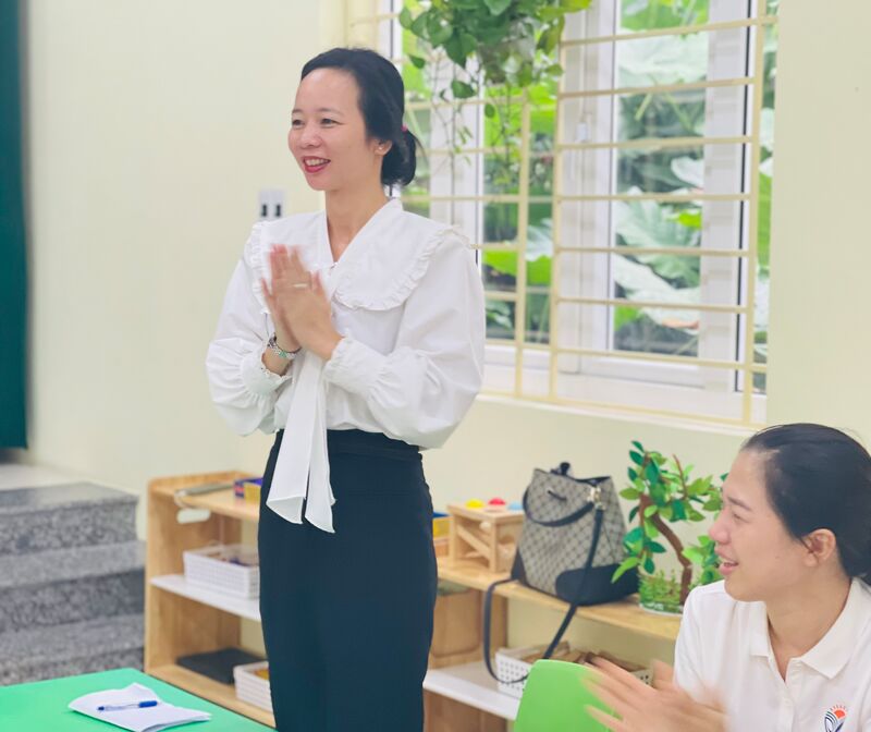 TRƯỜNG MẦM NON CỔ LOA TỔ CHỨC TẬP HUẤN CHUYÊN ĐỀ:  “CÁCH SỬ DỤNG NGUYÊN VẬT LIỆU RỜI TRONG THỰC HIỆN CHUYÊN ĐỀ XÂY DỰNG TRƯỜNG MẦM NON LẤY TRẺ LÀM TRUNG TÂM” NĂM HỌC 2022 – 2023.