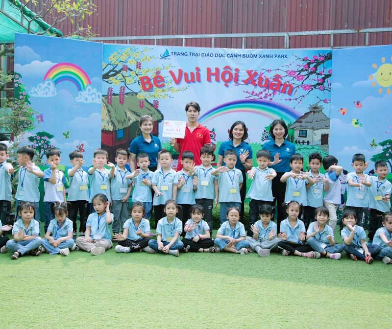 HOẠT ĐỘNG THAM QUAN TRẢI NGHIỆM TẠI KHU TRANG TRẠI GIÁO DỤC CÁNH BUỒM XANH CỦA KHỐI MẪU GIÁO LỚN VÀ MẪU GIÁO NHỠ