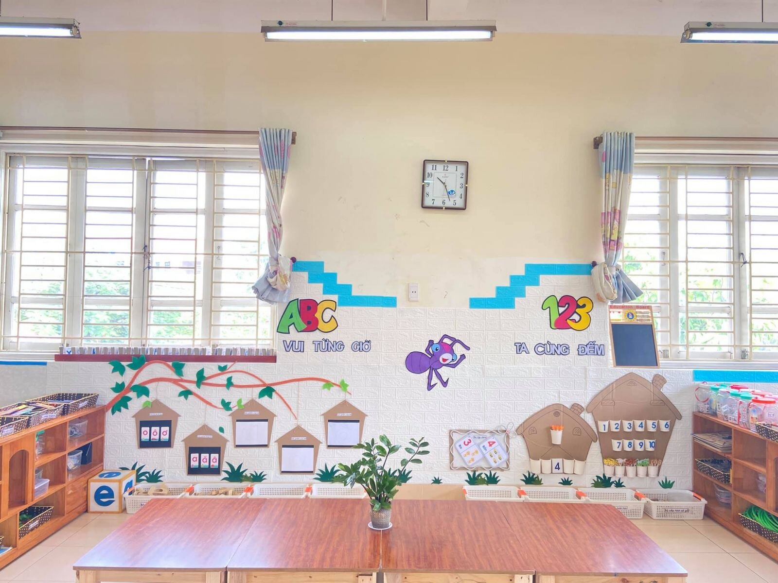 TRƯỜNG MẦM NON CỔ LOA CHUẨN BỊ MÔI TRƯỜNG LỚP HỌC SẴN SÀNG CHO NĂM HỌC MỚI!