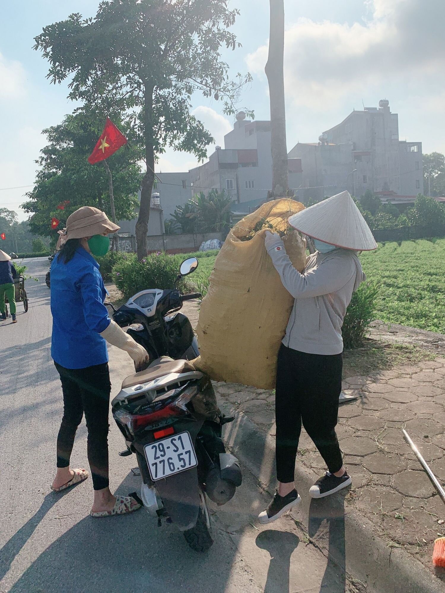 TRƯỜNG MẦM NON CỔ LOA CHUNG TAY QUYẾT TÂM PHÒNG CHỐNG DỊCH BỆNH COVID 19 VÀ TUYÊN TRUYỀN, HƯỞNG ỨNG CHO NGÀY BẦU CỬ CÁC CẤP NHIỆM KỲ 2021 – 2026.