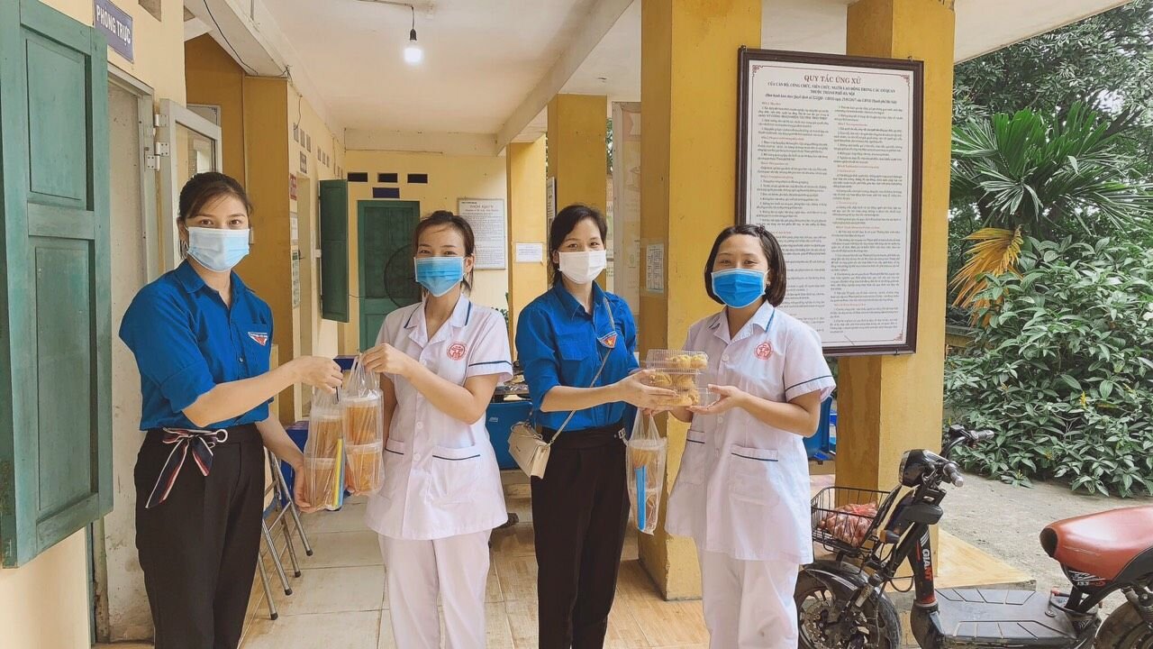 TIẾP SỨC MÙA DỊCH