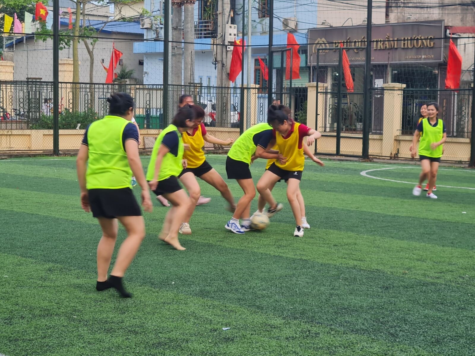 HOẠT ĐỘNG GIAO LƯU TDTT TRƯỜNG MẦM NON CỔ LOA CHÀO MỪNG NGÀY SINH NHẬT BÁC VÀ CỔ VŨ SEAGAME 31.