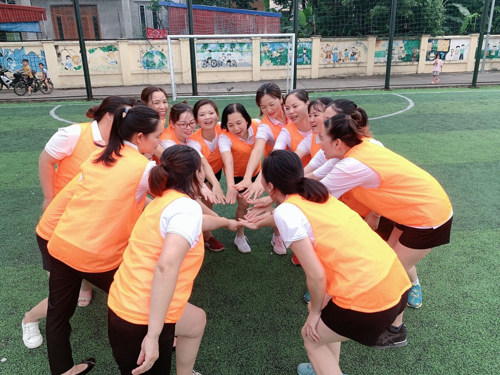 HOẠT ĐỘNG GIAO LƯU TDTT TRƯỜNG MẦM NON CỔ LOA CHÀO MỪNG NGÀY SINH NHẬT BÁC VÀ CỔ VŨ SEAGAME 31.