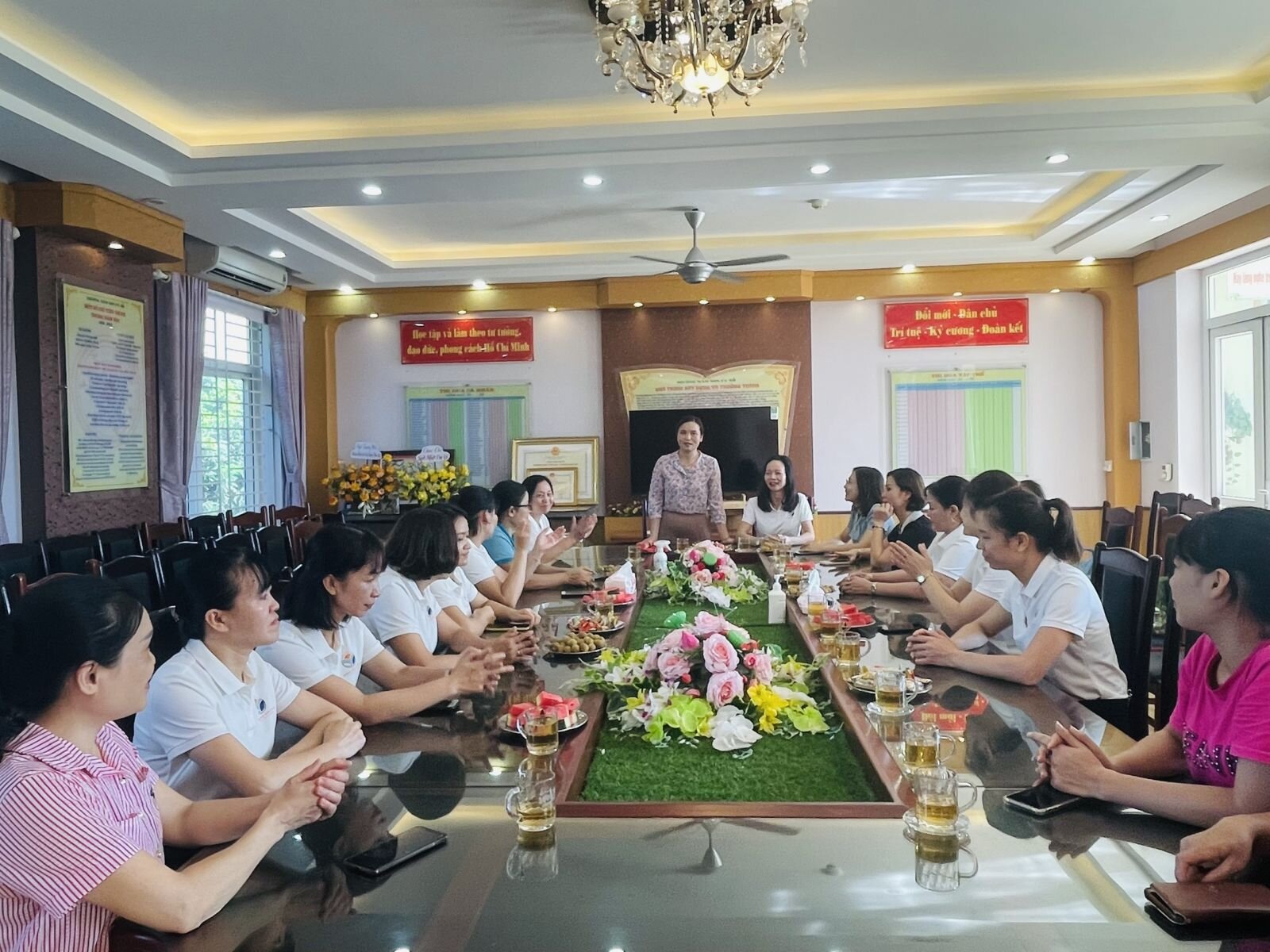 LUÂN CHUYỂN CÁN BỘ- NHÂN VIÊN TẠI TRƯỜNG MN CỔ LOA