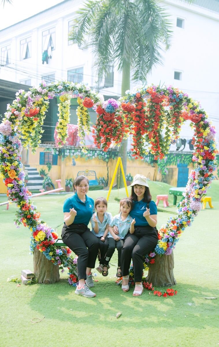 HOẠT ĐỘNG THAM QUAN TRẢI NGHIỆM TẠI KHU TRANG TRẠI GIÁO DỤC CÁNH BUỒM XANH CỦA KHỐI MẪU GIÁO LỚN VÀ MẪU GIÁO NHỠ