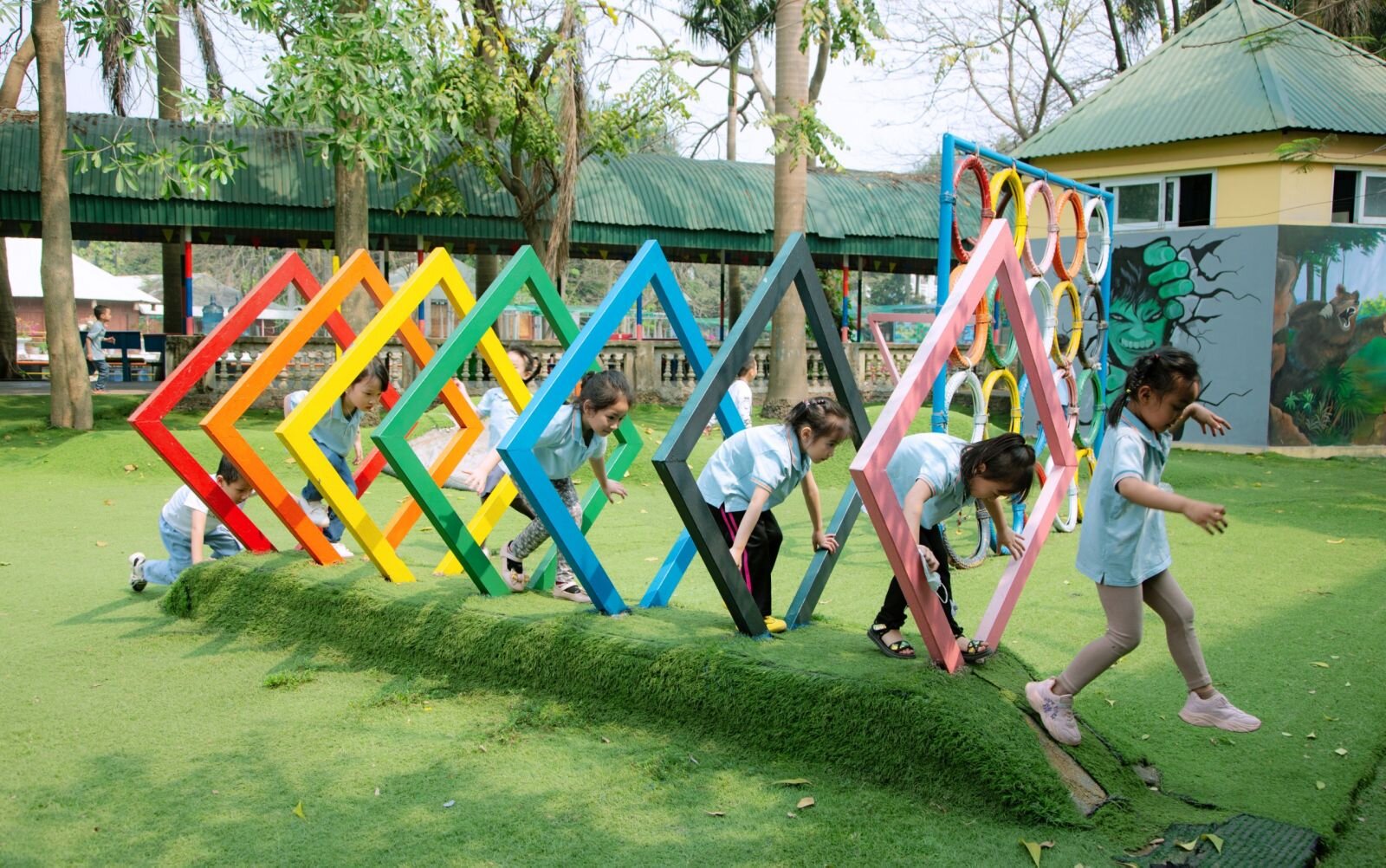 HOẠT ĐỘNG THAM QUAN TRẢI NGHIỆM TẠI KHU TRANG TRẠI GIÁO DỤC CÁNH BUỒM XANH CỦA KHỐI MẪU GIÁO LỚN VÀ MẪU GIÁO NHỠ